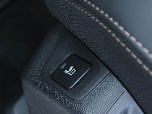 Peugeot 3008 1.6 HYbrid 225 Blue Lease GT NL AUTO | PANO | CAMERA | AFN. TREKHAAK | ActivLease financial lease