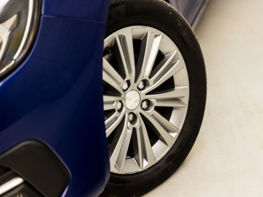 Peugeot 308 SW 1.2 PureTech Sport Automaat (PANORAMADAK, APPLE CARPLAY, GROOT NAVI, LEDER, 360 CAMERA, SPORTS... ActivLease financial lease