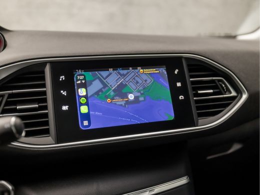 Peugeot 308 SW 1.2 PureTech Sport Automaat (PANORAMADAK, APPLE CARPLAY, GROOT NAVI, LEDER, 360 CAMERA, SPORTS... ActivLease financial lease