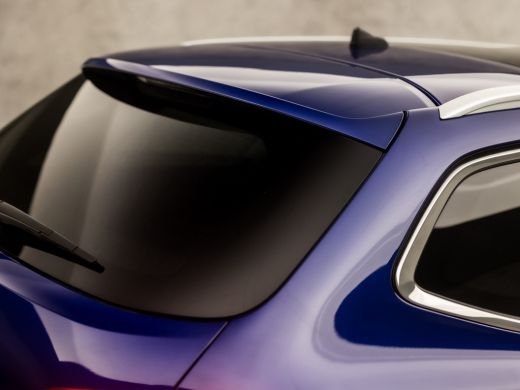 Peugeot 308 SW 1.2 PureTech Sport Automaat (PANORAMADAK, APPLE CARPLAY, GROOT NAVI, LEDER, 360 CAMERA, SPORTS... ActivLease financial lease