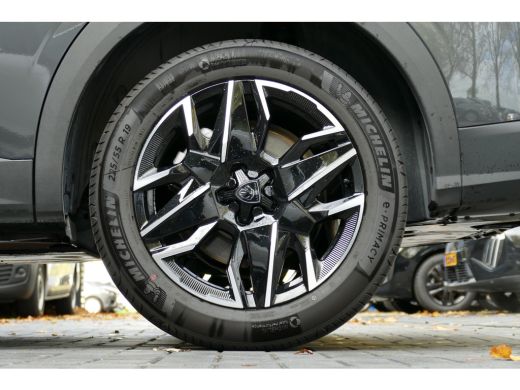 Peugeot 5008 1.2 HYBRID 145PK 7-ZITS GT AUTOMAAT / NAVI /CLIMA / PDC / 19"LMV / CAMERA / ELEKTR. ACHTERKLEP / ... ActivLease financial lease