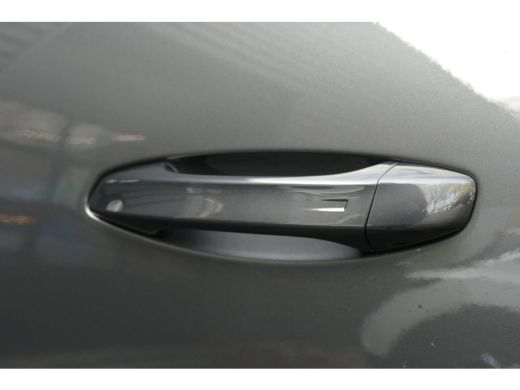 Peugeot 5008 1.2 HYBRID 145PK 7-ZITS GT AUTOMAAT / NAVI /CLIMA / PDC / 19"LMV / CAMERA / ELEKTR. ACHTERKLEP / ... ActivLease financial lease