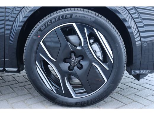Peugeot e-3008 73KWH GT AVANTAGE 214PK | 11 kW lader | Achterbank in delen neerklapbaar | Achteruitrij assistent ActivLease financial lease