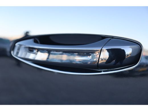 Peugeot e-3008 73KWH GT AVANTAGE 214PK | 11 kW lader | Achterbank in delen neerklapbaar | Achteruitrij assistent ActivLease financial lease