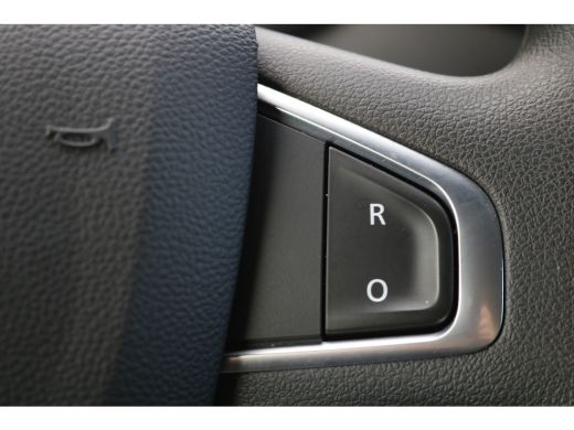 Renault Master 2.3 dCi 165pk Bakwagen met Laadklep ActivLease financial lease