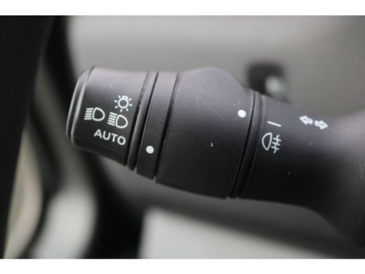 Renault Master 2.3 dCi 165pk Bakwagen met Laadklep ActivLease financial lease