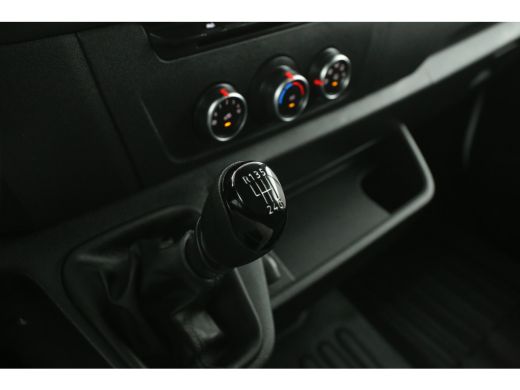 Renault Master T35 2.3 dCi L2H2 | Airco | Camera | 3-Zits | Parkeersens. | Elektrpakket ActivLease financial lease