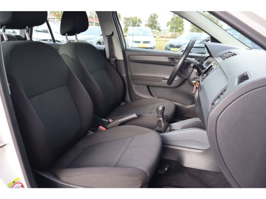 Skoda Fabia Combi 1.0 TSI Active 95PK | Airco | Bluetooth telefoonvoorbereiding | Cruise control ActivLease financial lease