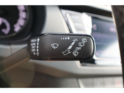 Skoda Fabia Combi 1.0 TSI Active 95PK | Airco | Bluetooth telefoonvoorbereiding | Cruise control ActivLease financial lease