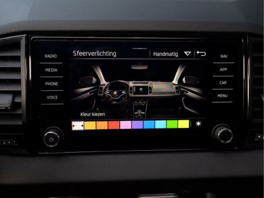 Skoda Karoq 1.5 TSI ACT Sportline Business | Panodak | Adapt. cr. | Camera |Stoel & Stuur verw. | Keyless | P... ActivLease financial lease