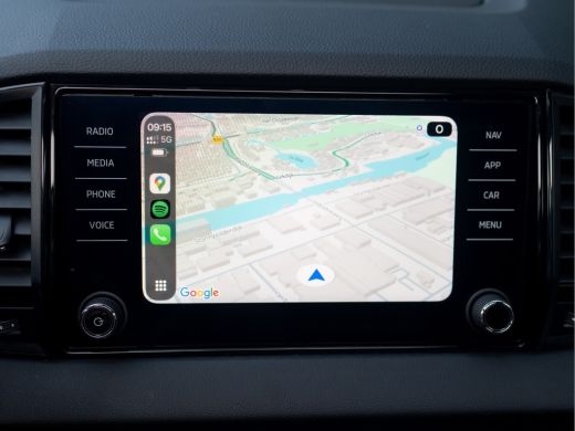 Skoda Karoq 1.5 TSI ACT Sportline Business | Panodak | Adapt. cr. | Camera |Stoel & Stuur verw. | Keyless | P... ActivLease financial lease