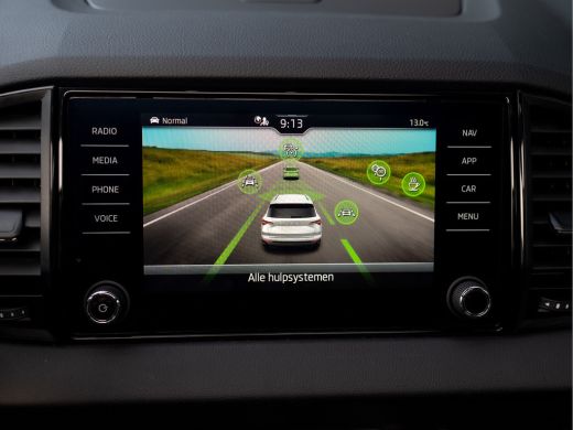 Skoda Karoq 1.5 TSI ACT Sportline Business | Panodak | Adapt. cr. | Camera |Stoel & Stuur verw. | Keyless | P... ActivLease financial lease