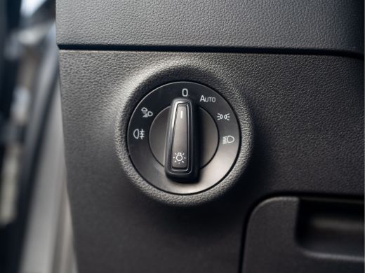 Skoda Karoq 1.5 TSI ACT Sportline Business | Panodak | Adapt. cr. | Camera |Stoel & Stuur verw. | Keyless | P... ActivLease financial lease