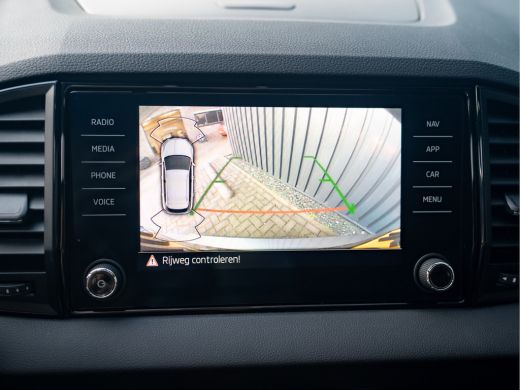 Skoda Karoq 1.5 TSI ACT Sportline Business | Panodak | Adapt. cr. | Camera |Stoel & Stuur verw. | Keyless | P... ActivLease financial lease