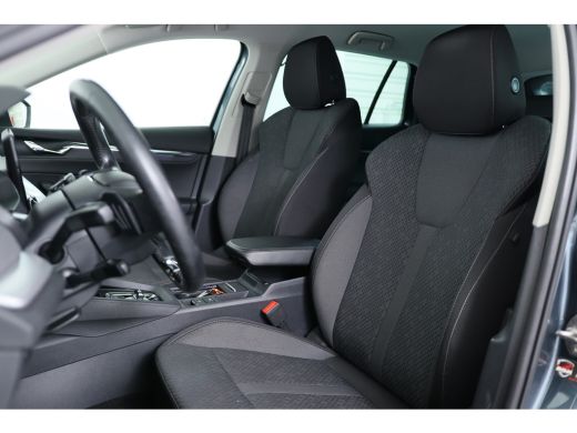 Skoda Octavia Combi 1.5 e-TSI Business Edition Plus Navigatie | Adaptieve Cruise | Stoel/Stuurverwarming | Carp... ActivLease financial lease