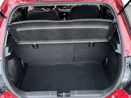 Suzuki Swift 1.2 Dualjet M-Hybrid Club Automaat 86pk | Achteruitrijcamera | Verwarmde stoelen | Climate Contro... ActivLease financial lease