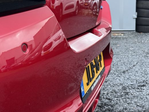 Suzuki Swift 1.2 Dualjet M-Hybrid Club Automaat 86pk | Achteruitrijcamera | Verwarmde stoelen | Climate Contro... ActivLease financial lease