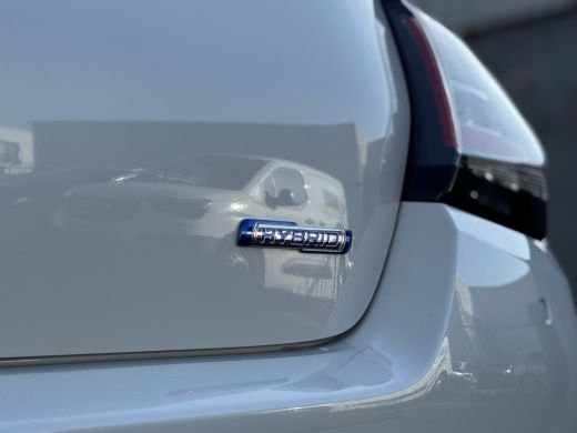 Suzuki Swift 1.2 Dualjet M-Hybrid Club Automaat 86 PK | Achteruitrijcamera | Verwarmde Stoelen | Climate Contr... ActivLease financial lease
