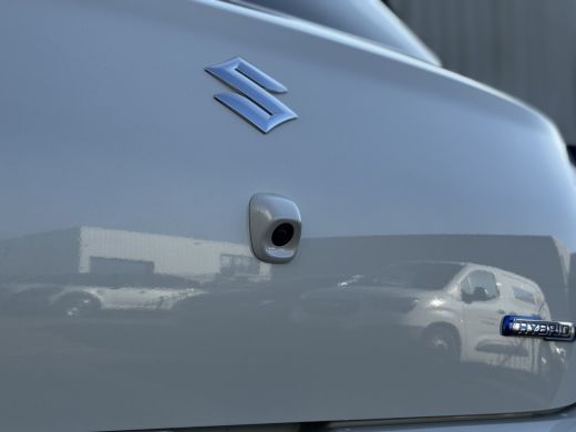 Suzuki Swift 1.2 Dualjet M-Hybrid Club Automaat 86 PK | Achteruitrijcamera | Verwarmde Stoelen | Climate Contr... ActivLease financial lease