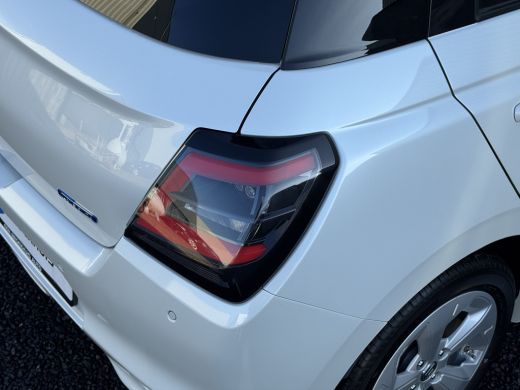 Suzuki Swift 1.2 Dualjet M-Hybrid Club Automaat 86 PK | Achteruitrijcamera | Verwarmde Stoelen | Climate Contr... ActivLease financial lease