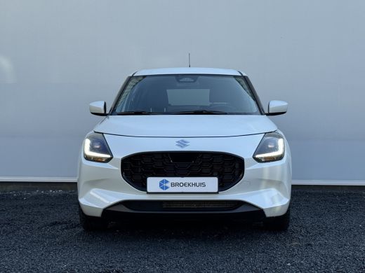 Suzuki Swift 1.2 Dualjet M-Hybrid Club Automaat 86 PK | Achteruitrijcamera | Verwarmde Stoelen | Climate Contr... ActivLease financial lease