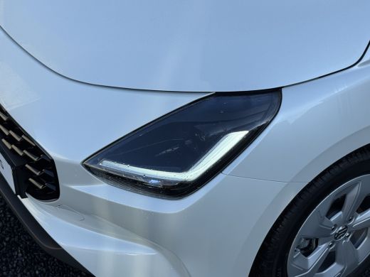 Suzuki Swift 1.2 Dualjet M-Hybrid Club Automaat 86 PK | Achteruitrijcamera | Verwarmde Stoelen | Climate Contr... ActivLease financial lease