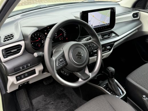 Suzuki Swift 1.2 Style Smart Hybrid **NAVIGATIE/ DODEHOEK DETECTIE/ KEYLESS/ STOELVERWARMING/ GARANTIE** ActivLease financial lease