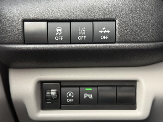 Suzuki Swift 1.2 Style Smart Hybrid **NAVIGATIE/ DODEHOEK DETECTIE/ KEYLESS/ STOELVERWARMING/ GARANTIE** ActivLease financial lease