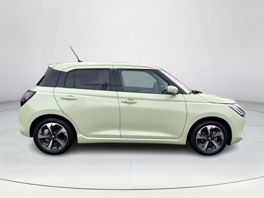 Suzuki Swift 1.2 Style Smart Hybrid **NAVIGATIE/ DODEHOEK DETECTIE/ KEYLESS/ STOELVERWARMING/ GARANTIE** ActivLease financial lease
