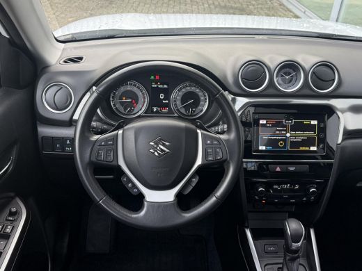 Suzuki Vitara 1.5 Hybrid Style AllGrip **SCHUIF-KANTEL DAK/ DODEHOEK DETECTIE/ STOELVERWARMING/ 36 MAANDEN GARA... ActivLease financial lease