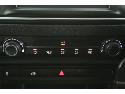 Toyota ProAce 2.0 D-4D L2H1 | 145PK | Airco | Cruise | Carplay | 3-Zits | Parkeersens. ActivLease financial lease