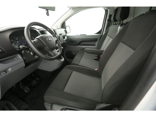 Toyota ProAce 2.0 D-4D L2H1 | 145PK | Airco | Cruise | Carplay | 3-Zits | Parkeersens. ActivLease financial lease