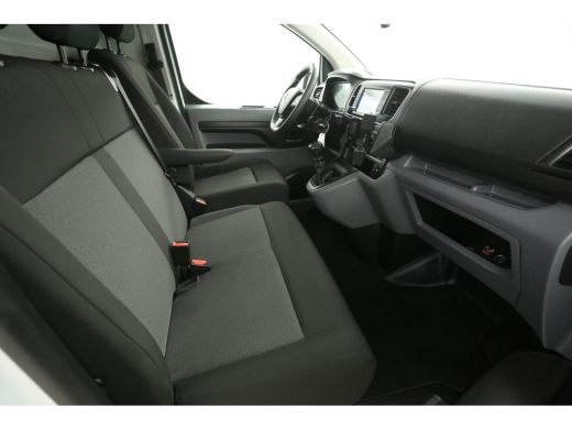 Toyota ProAce 2.0 D-4D L2H1 | 145PK | Airco | Cruise | Carplay | 3-Zits | Parkeersens. ActivLease financial lease