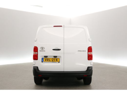 Toyota ProAce 2.0 D-4D L2H1 | 145PK | Airco | Cruise | Carplay | 3-Zits | Parkeersens. ActivLease financial lease