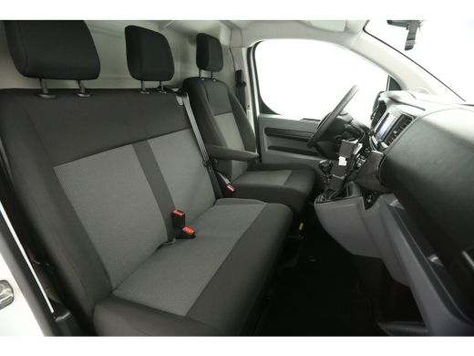Toyota ProAce 2.0 D-4D L2H1 | 145PK | Airco | Cruise | Carplay | 3-Zits | Parkeersens. ActivLease financial lease