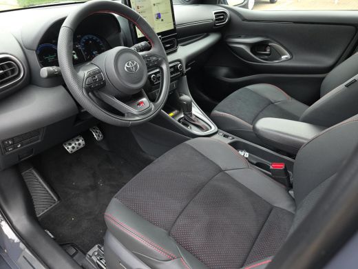 Toyota Yaris 1.5 Hybrid 130 GR Sport | GR SPORT Plus Pack | Nieuwe auto | Direct uit voorraad leverbaar | ActivLease financial lease