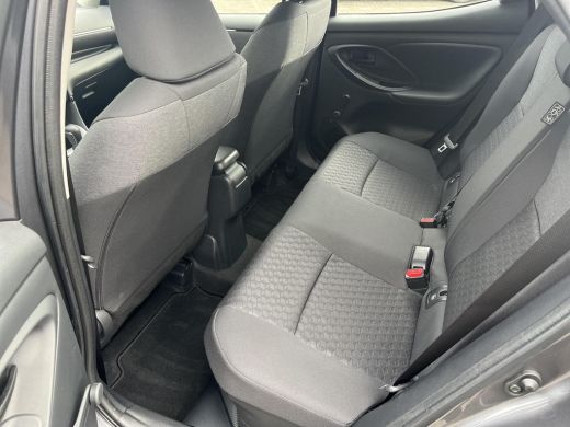 Toyota Yaris 1.5 Hybrid Active | Navigatie | Apple CarPlay/Android auto | Achteruitrijcamera ActivLease financial lease