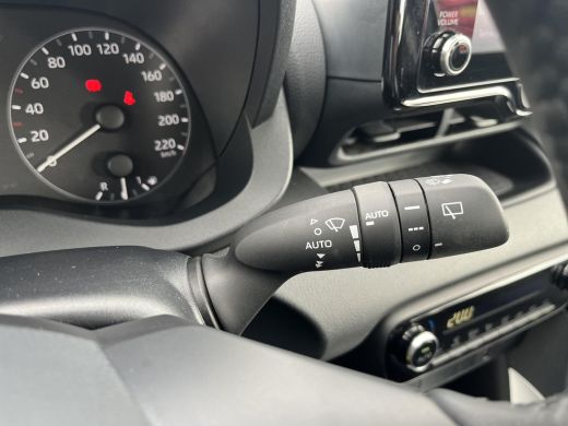 Toyota Yaris 1.5 Hybrid Active | Navigatie | Apple CarPlay/Android auto | Achteruitrijcamera ActivLease financial lease