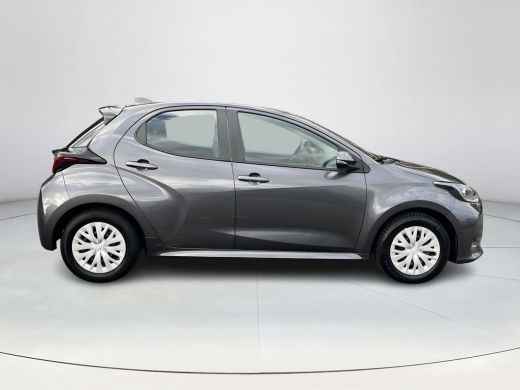 Toyota Yaris 1.5 Hybrid Active | Navigatie | Apple CarPlay/Android auto | Achteruitrijcamera ActivLease financial lease