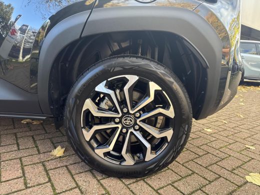 Toyota Yaris Cross 1.5 Hybrid 115 First Edition | 06-10141018 Voor meer informatie ActivLease financial lease