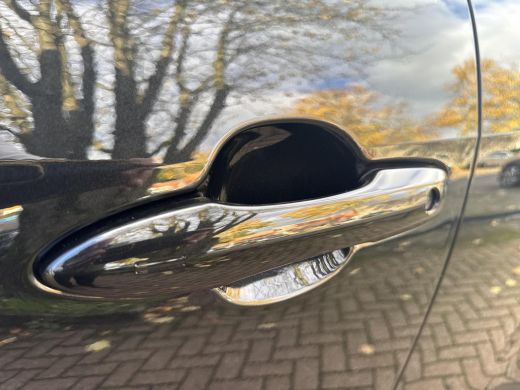 Toyota Yaris Cross 1.5 Hybrid 115 First Edition | 06-10141018 Voor meer informatie ActivLease financial lease