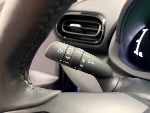 Toyota Yaris Cross 1.5 Hybrid 115 Dynamic Comfort Pack ActivLease financial lease