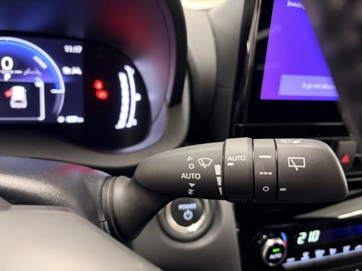 Toyota Yaris Cross 1.5 Hybrid 115 Dynamic Comfort Pack ActivLease financial lease