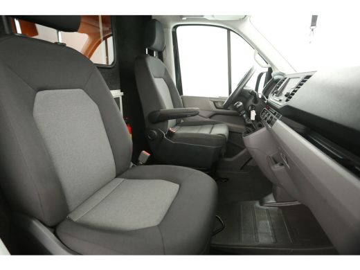 Volkswagen Crafter 35 2.0 TDI L4H3 | 140PK | Airco | Camera | Cruise | Carplay | Navigatie | Parkeersens. ActivLease financial lease