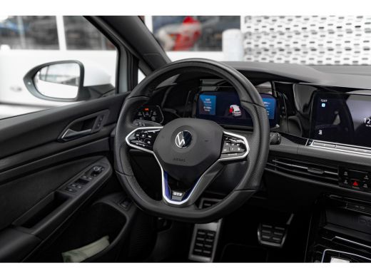 Volkswagen Golf 1.4TSI eHybrid 245pk GTE | Achteruitrijcamera | 17" | Adaptive Cruise | Navigatie | Stoelverwarming ActivLease financial lease