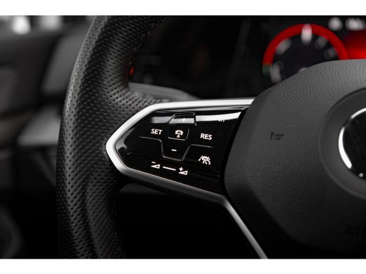 Volkswagen Golf 1.4TSI eHybrid 245pk GTE | Achteruitrijcamera | 17" | Adaptive Cruise | Navigatie | Stoelverwarming ActivLease financial lease