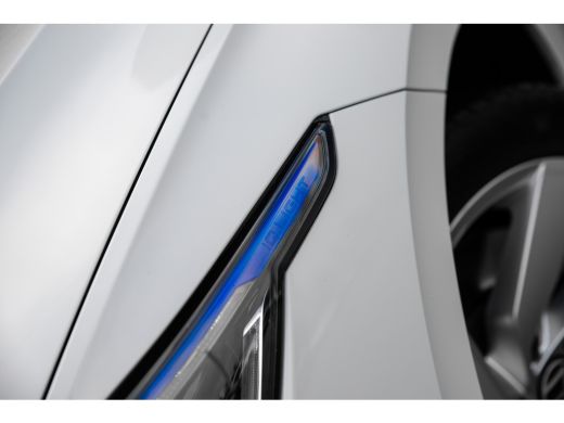 Volkswagen Golf 1.4TSI eHybrid 245pk GTE | Achteruitrijcamera | 17" | Adaptive Cruise | Navigatie | Stoelverwarming ActivLease financial lease