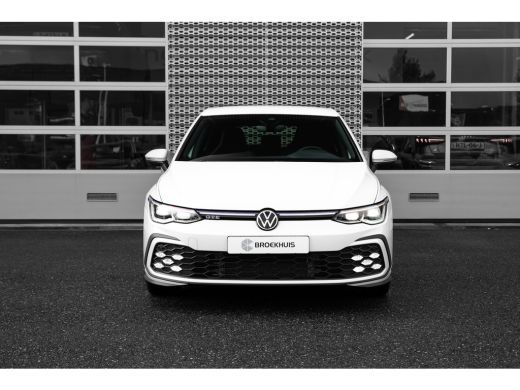 Volkswagen Golf 1.4TSI eHybrid 245pk GTE | Achteruitrijcamera | 17" | Adaptive Cruise | Navigatie | Stoelverwarming ActivLease financial lease