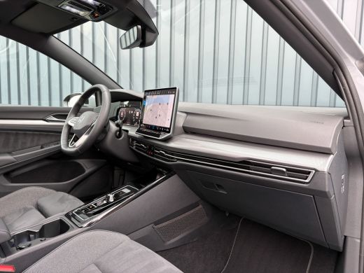 Volkswagen Golf 1.5 eTSI 50 Edition | Panodak | Head Up | Stoelgeheugen | Trekhaak Elk. Wegkl. | Harman/ Kardon |... ActivLease financial lease