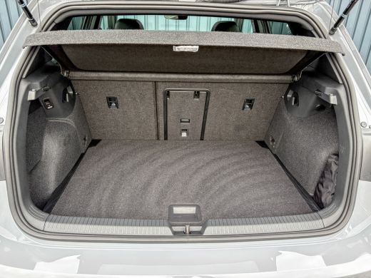 Volkswagen Golf 1.5 eTSI 50 Edition | Panodak | Head Up | Stoelgeheugen | Trekhaak Elk. Wegkl. | Harman/ Kardon |... ActivLease financial lease